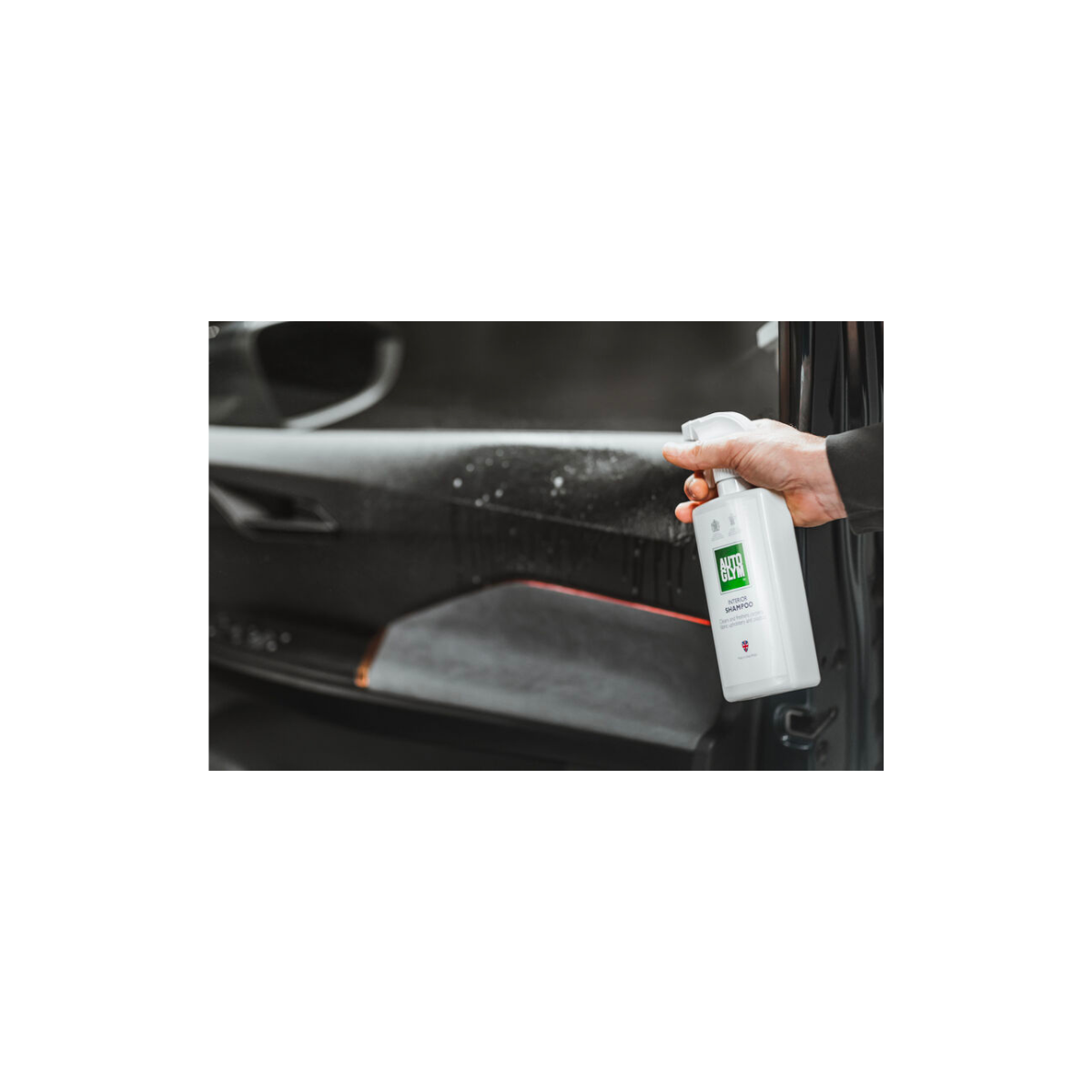 INTERIOR SHAMPOO 合成皮革飾板清潔劑