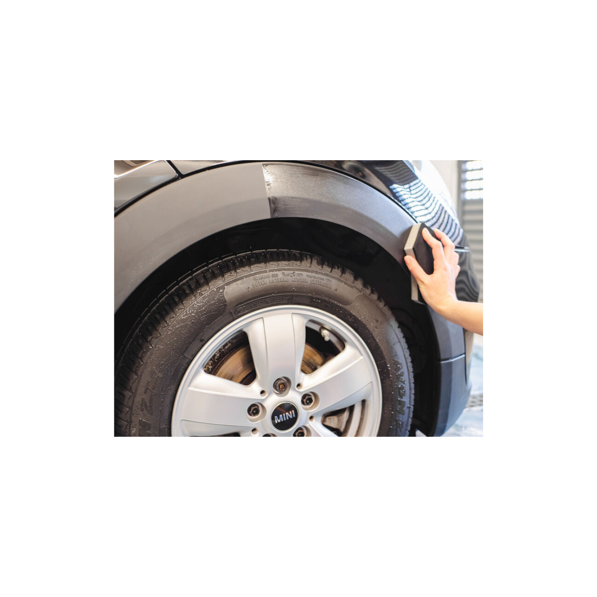 BUMPER & TRIM GEL 輪胎塑料保護劑