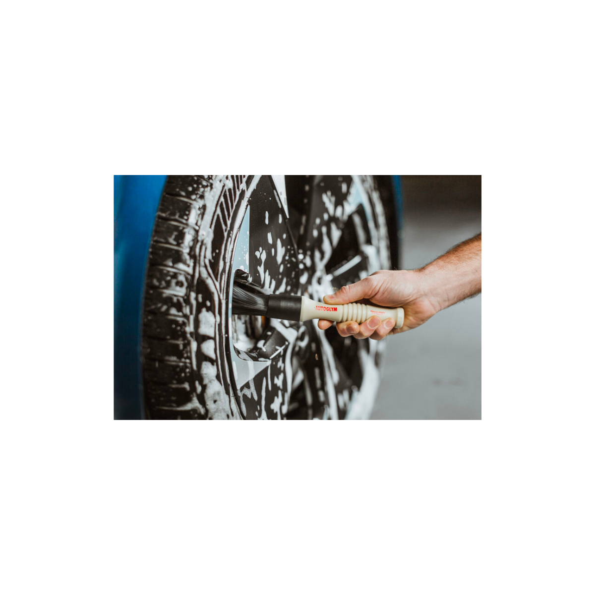 HI-TECH WHEEL BRUSH 鋼圈清洗刷