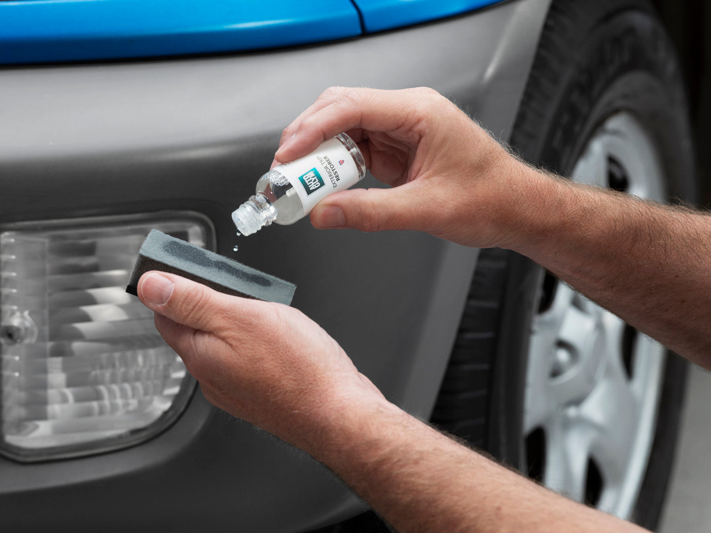 EXTERIOR TRIM RESTORER 車外塑膠飾條還原劑 30ML